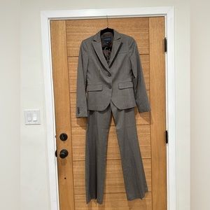 Full Suit: Banana Republic Brown/Grayish subtle striped pattern.